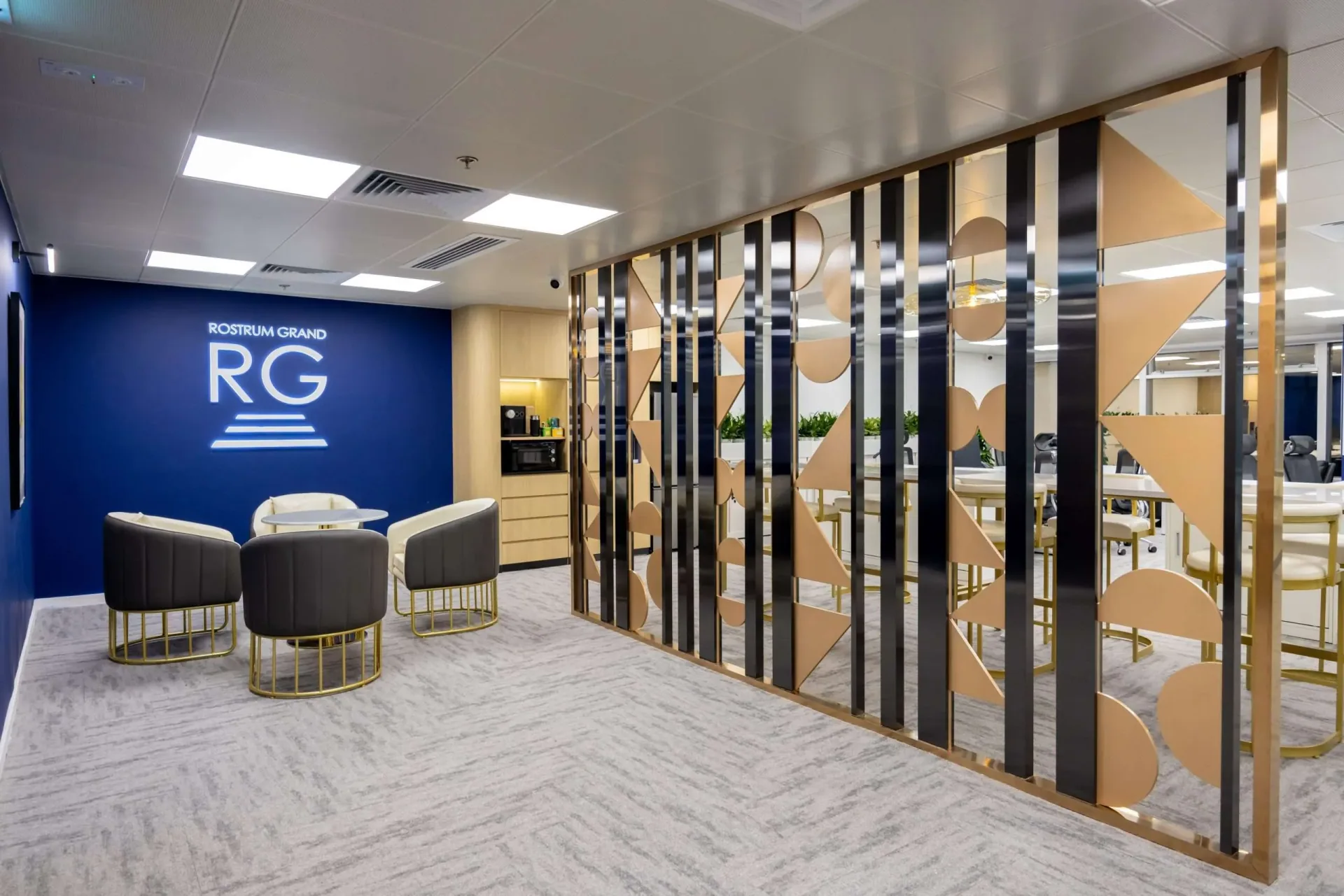 Rostrum Grand office project